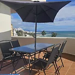 The Floating Terrace - Frontline Sea View Lägenhet *