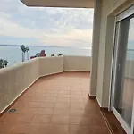 Lägenhet The Floating Terrace - Frontline Sea View *