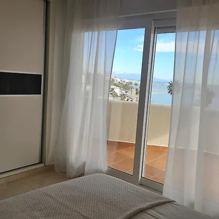 Daire The Floating Terrace - Frontline Sea View